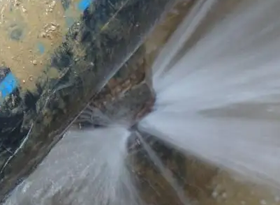 新荣卫生间测漏水施工步骤